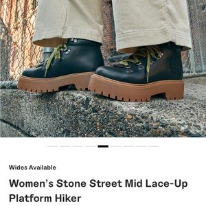 Timberland women’s stone street platform hiker. New. 7.5